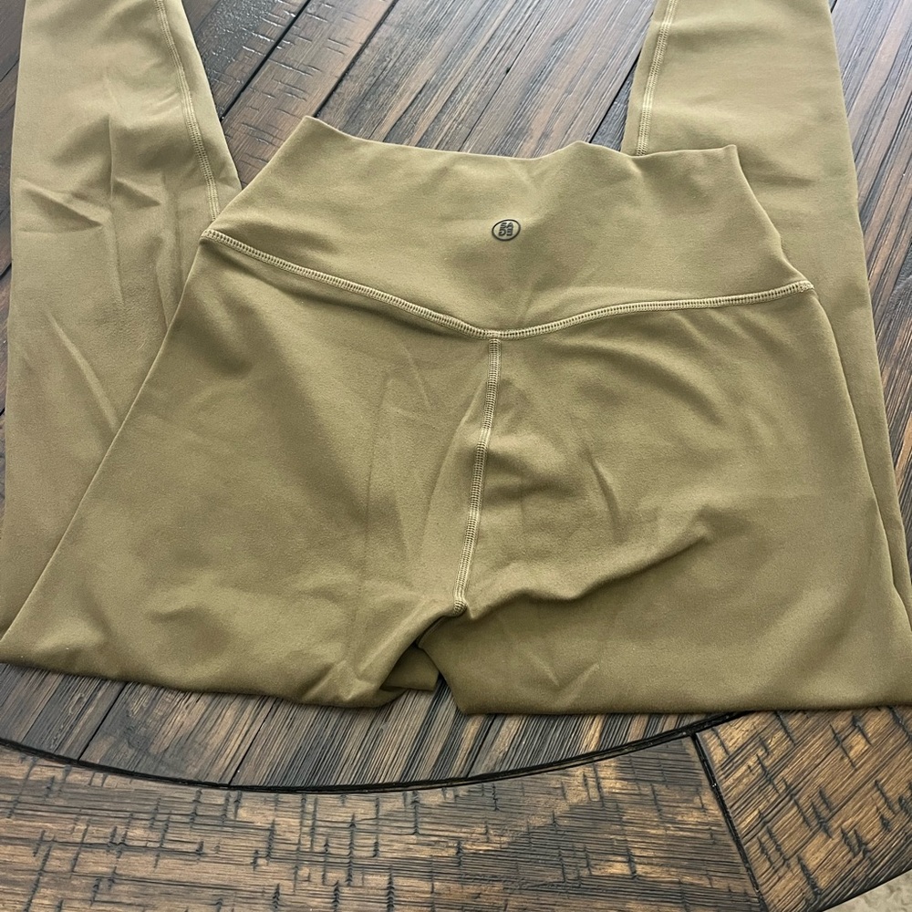 Sage Collective Olive Leggings